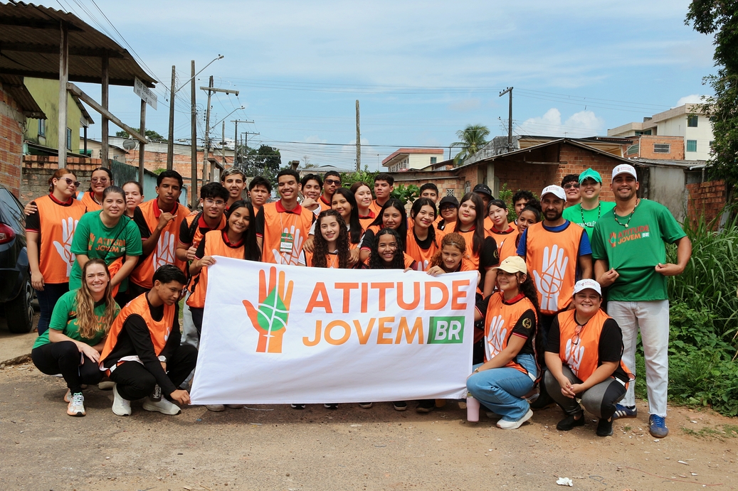 1ª Ação de Limpeza de Igarapé - HUB Manaus (AM)